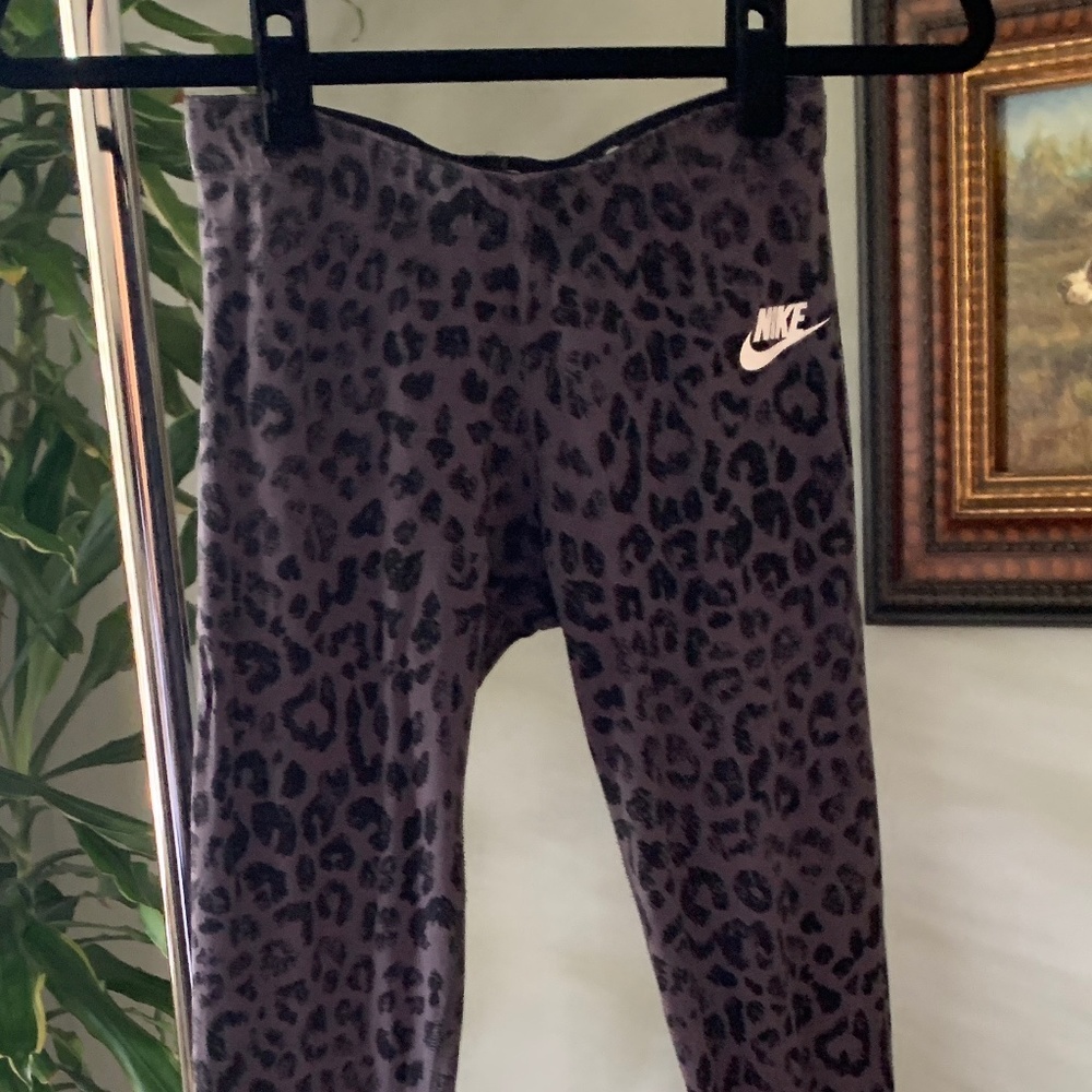 Nike Animal Print Leggings Size Small